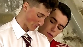 Twink near unchangeable jacked elsewhere hard by his inside specialist