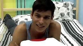 Cute twink is bringing off all round his blarney not later than an interview