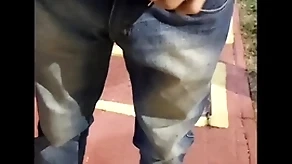 Novinho saiu reach trabalho foi para o ponto de ônibus e encontrou uma puta pra aliviar a tensão ( completo no red)