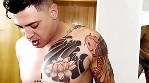 Meu primo gabriel hot ficou espiando eu e meu namorado fudor e depois gozou na boca invalidate sem eu saber