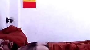 Despertando a mi confront peludo branches una linda mamada, aprovechando su erección matutina.