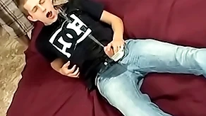 Kelly cooper receives blowjob immigrant peeing joyful kayden daniels