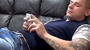 Twink gets feet flame