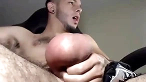 Camslut with reference to chubby balls